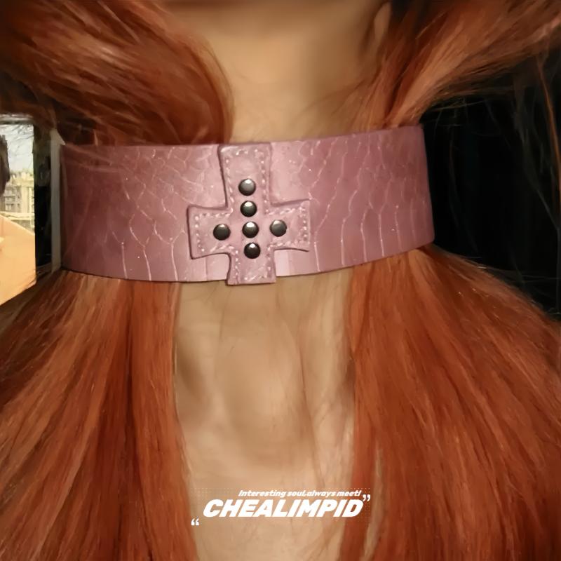 ゴシック調 レザー シンプル 短め カジュアル チョーカー　アクセサリー　レディース チョーカー / パイソン 柄 クロス スタッズ ピンク カラー Y2K サブカルチャー パンク メンズ＆ レディース ネックレス