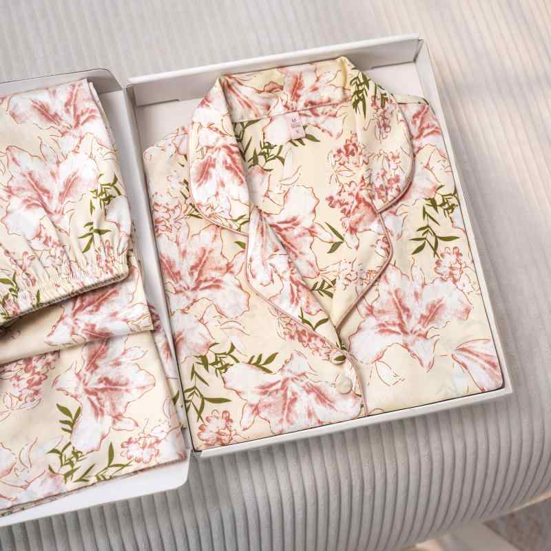 部屋着 パジャマ 快適 おしゃれ ワイドレッグ パンツ レディース 物語 水仙 ピンク プリント 春夏 薄手 冷感 ゆったり パジャマ レディース 部屋 着 セット