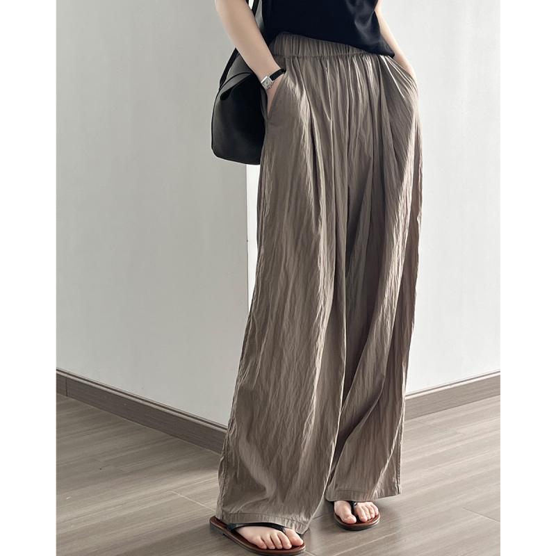 かわいい おしゃれ ふんわり 着やせ レディース　トップス　カジュアル 女性用 薄手 プリーツ カジュア..