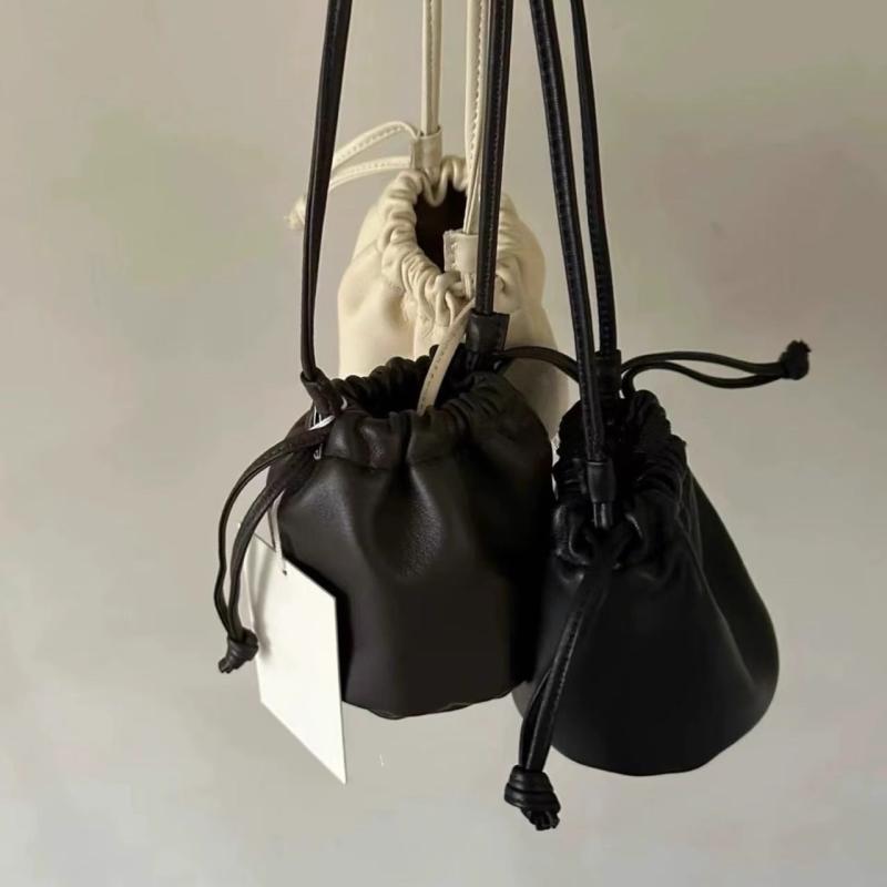 大容量 クロスボディ 韓国 ショルダー レディース　バッグ　カジュアル 2025 春夏の 韓国 高級 レトロ ファッション 革 シープスキン ショルダー クロス ボディ スモールバッグ(4)