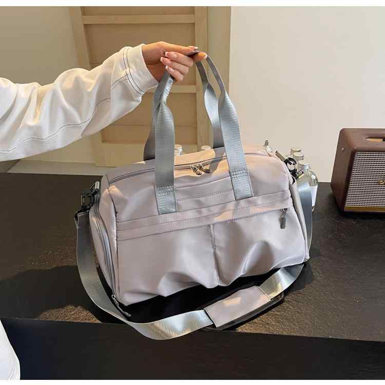 おしゃれ カジュアル 大容量 軽い バッグ　ハンドバッグ　トラベル 旅行 バッグ レディース大容量 乾 湿 分離 メッセンジャーバッグ トレーニング フィットネス 出張