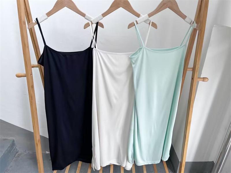 キャミワンピ 無地 ロング丈 ペチコート キャミソール　トップス　レディース 少し 傷の ある ミドル ..