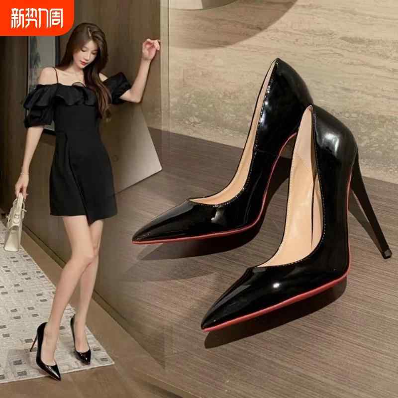 美脚 厚底 歩きやすい レディース　ヒール　シューズ レディース 黒 赤 底 ハイヒール エレガントで 高級 疲れにくい 空いた 尖った つま先の スティレット 春と 夏用の 魅惑的 ロイヤル シスター デート シューズ