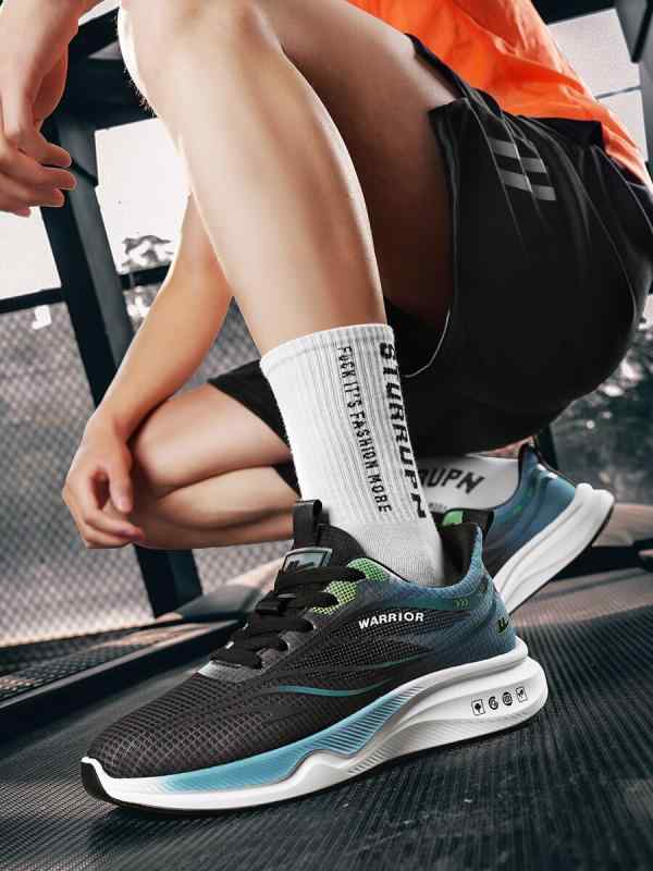 フィットネスシューズ 軽量 室内 ジム シューズ　ランニング　スポーツ Warrior メンズシューズ 春秋 夏 通気性 メッシュ スポーツ シューズ メンズ 学生 軽量 衝撃 吸収 ランニング