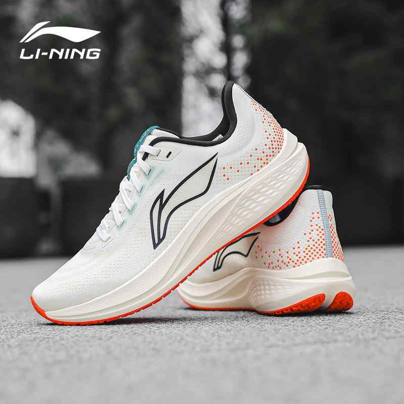 フィットネスシューズ 軽量 室内 ジム シューズ　ランニング　スポーツ Li Ning Chitu 7 Pro ランニン..