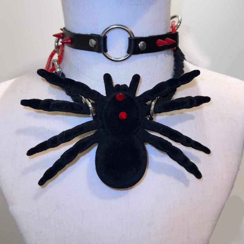 かっこいい カジュアル キーホルダー　アクセサリー　メタル 狩猟 * サイコ 赤 豚 悪魔 蜘蛛 パンク サ..