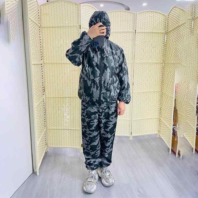 男女兼用の 長袖 迷彩 コート 作業着 防汚 作業服 セット 防水 防塵 作業着 汚れに 強く 耐摩耗に 優れた ゆったり 薄手の 迷彩 フード付き スプリッ...