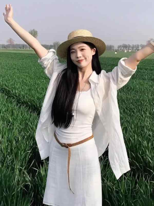 綿麻 着痩せ 体型カバー カジュアル 　レディース　シャツ　トップス ホワイト 日焼け防止 シャツ レデ..