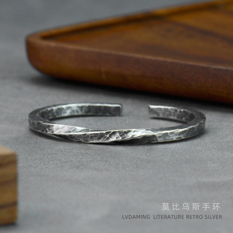オシャレ バングル ブレスレット 999 銀 ハンマー 加工 レトロ ブレスレット オープン 男女兼用 メビウス
