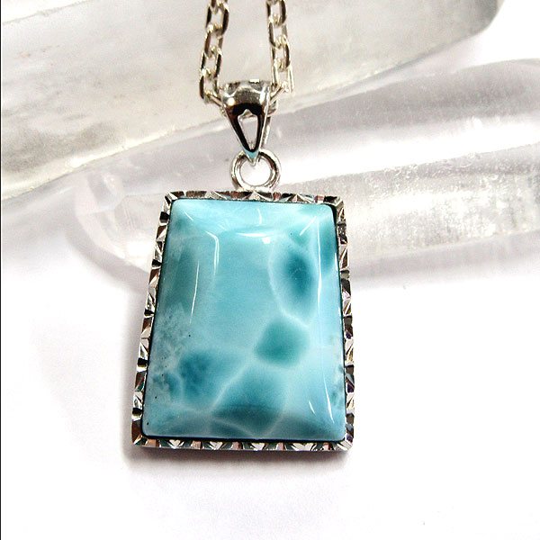 【新作】ラリマーペンダントトップ　ラリマー　天然石　パワーストーン　ヒーリングストーン　ペンダントトップ　アクセサリー