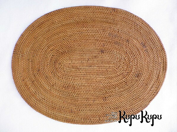 【 ポイントUP 限定saleクーポン 】 アタ製 ランチョンマット 楕円 オーバル型 茶色 ブラウン ナチュラルブラウン おしゃれ ランチマット バリ雑貨 アジアン雑貨 インテリア バリ風 キッチン 台所 かわいい 南国 [ss2406]のサムネイル
