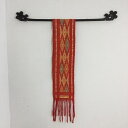 【5/6迄sale最大20%OFFクーポン】 アジアン雑貨 インテリア バリ風 高級 イカット 150cm 赤 厚手 生地 壁掛け テーブルランナー ウォールデ...