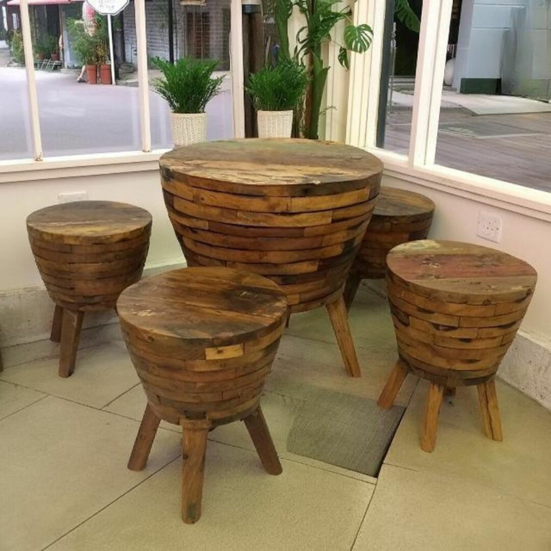 |アウトレット 在庫処分 スーパーセール 3割引 | テーブル チェア セット 5点セット 丸テーブル 4人掛け ブラウン アジアン家具 チーク 古木 ラウンド ガラス天板 アンティーク 北欧 ガーデン 庭 バリ おしゃれ カフェ 木製 個性的 ハワイアン ボヘミアン ボーホー [特3]