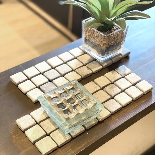 【インテリア雑貨 おしゃれ バリ風】 1000円ポッキリ 【メール便のみ】天然石 ディスプレイ マット 10×30cm 2枚セット a グレー 小物用マット 敷...