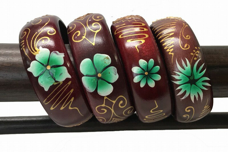 ウッドバングルL ワイン地茶模様 緑【バリ島直輸入】母の日/プレゼント/ギフト/手作り/アジアン/ハンドメイド/民芸品/ウッドブレスレット/木製/エスニック/カ...