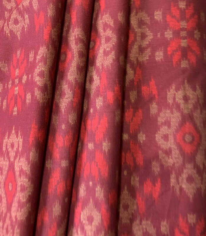 【マラソン★P5倍】【計り売り生地】バティック柄 プリント コットン 絣柄赤系 113cm幅《1m単位カット販売》【バリ島直輸入】輸入生地 ハンドメイド素材 巻きスカート オーダーカット カーテン 間仕切り 綿 インテリア布【バリ・アジアン雑貨バリパラダイス】