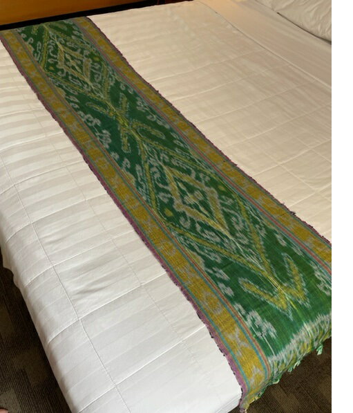 イカット180x40　送料無料　アジア布　エスニック　バリ島布　クロス　代引き不可日時指定不可