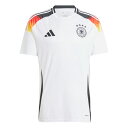 種別 トレーニングシャツ メーカー名 アディダス(ADIDAS) カラー IP8139/ホワイト 素材 インターロック 特徴 サッカー ドイツ代表 24 レプリカユニフォーム。 ドイツサッカーのスピリットをカタチにした、4度の世界チャンピオンのシンボルをすべて詰め込んだ、ドイツ代表ホームユニフォーム。 肩に鷲の羽根をイメージした装飾を、フロントには全体を埋め尽くすDFBロゴからとったエンボス加工のディテールをそれぞれあしらったデザイン。 快適な着心地とサポート感を提供する、優れた吸湿性を発揮するAEROREADYテクノロジーと、ウーブンエンブレムをフィーチャーしている。 ※ご注文前に必ずお読み下さい※ 当店の掲載商品は、当社が運営するショピングサイト、 実店舗（展示品含む）でも同時販売しておりますため、 同タイミングのご注文があった場合、商品がまれに欠品する場合がございます。 また、在庫表記については、注文手続きが可能な状態であってもメーカー在庫・実店舗在庫を共有しているため、 商品によっては入荷までお時間を頂く場合や商品が欠品している場合もございます。 あらかじめご了承の上ご注文ください。 メーカー希望小売価格はメーカーカタログに基づいて掲載して います