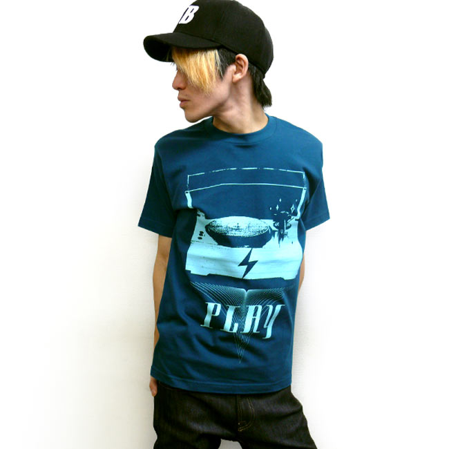 PLAY　Tシャツ -a04-t-Z完- 半袖 トップス ROCKNROLL ロックTシャツ フォト ミュージック 音楽 レコード アメカジ カジュアル おしゃれ かっこかわいい オリジナルブランド メンズ レディース 男女兼用 ホワイト グリーン 白緑色 コットン綿100%