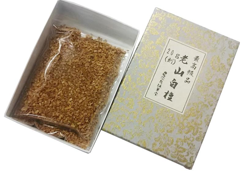 乐天商城 - 淡路梅薫堂の最高級品お香 お焼香用 お香 老山白檀20g 刻み 香木 （ 印度産 老山白檀 ・ 老山檀香 ・ India sandalwood ） #947