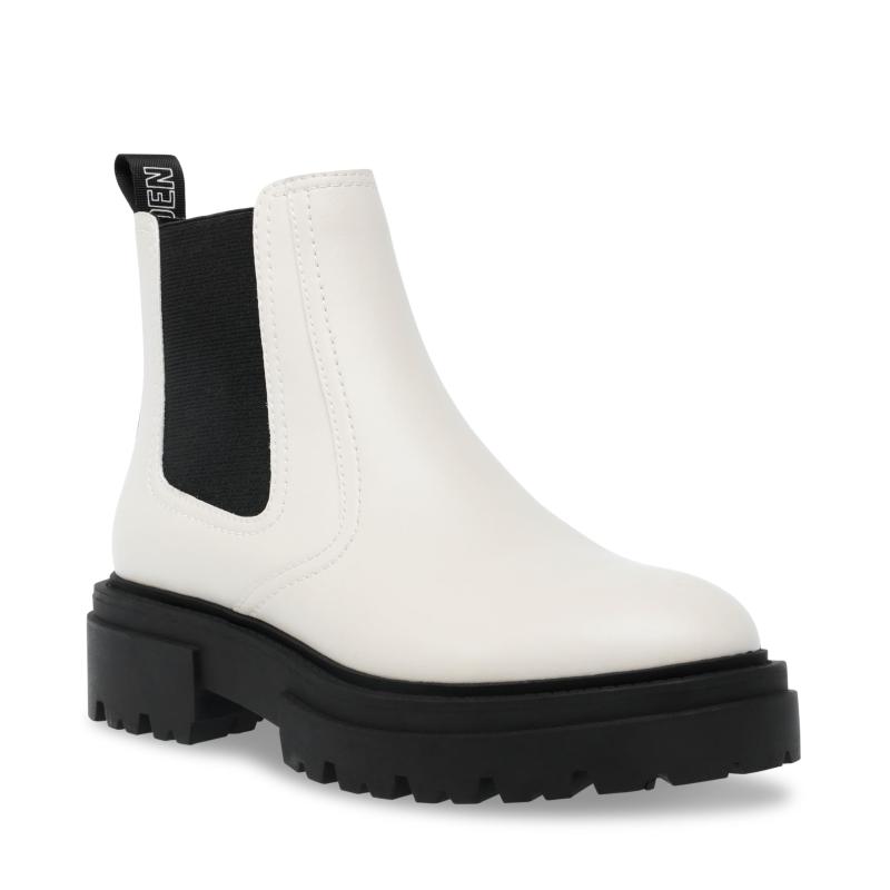 サイドゴアショートブーツ STEVE MADDEN ASTUTE