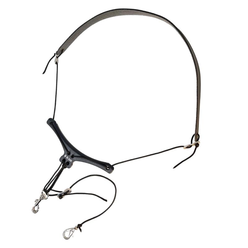 B.AIR ビーエアー BIRD STRAP ウインドシンセ用ストラップ 合皮製ネックパッド BS-WS-CPお求めやすい合皮製のネックパッドを採用。ストラップ全体の長さを調節できるので、最適なポジションで演奏できます。V型プレートが首元の圧迫を防ぎ、ストレスなく演奏できます。楽器に取り付けたアダプターに接続することで、楽器の揺れを防ぎ、プレーヤーにとって一つのハードルでもあるサムコントローラーが劇的に操作しやすくなります。また、通常のフィンガリングもスムーズになります。メーカー側の意匠変更により、予告なく外観上のデザイン・カラー・仕様等が変わる場合がございます