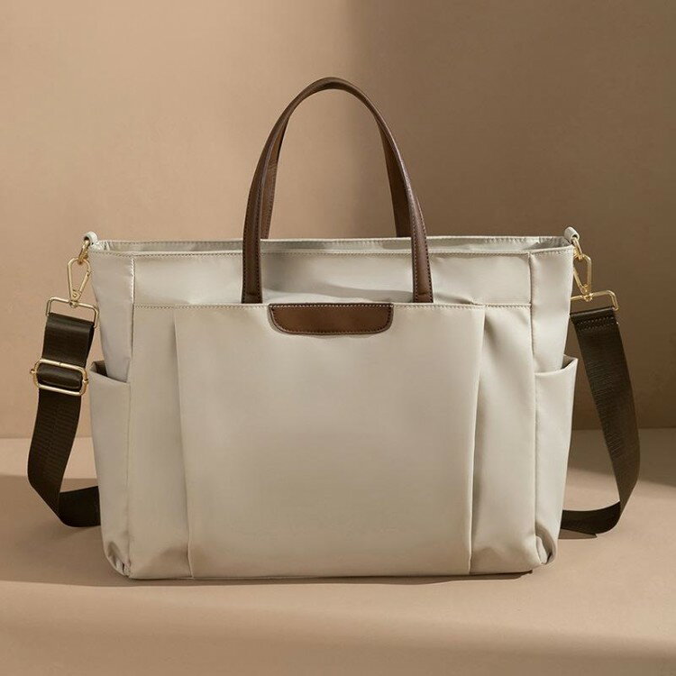 【クーポン利用で10%OFF】ノートパソコンケース レディース 16インチ対応 大容量 クッション入り 耐摩..