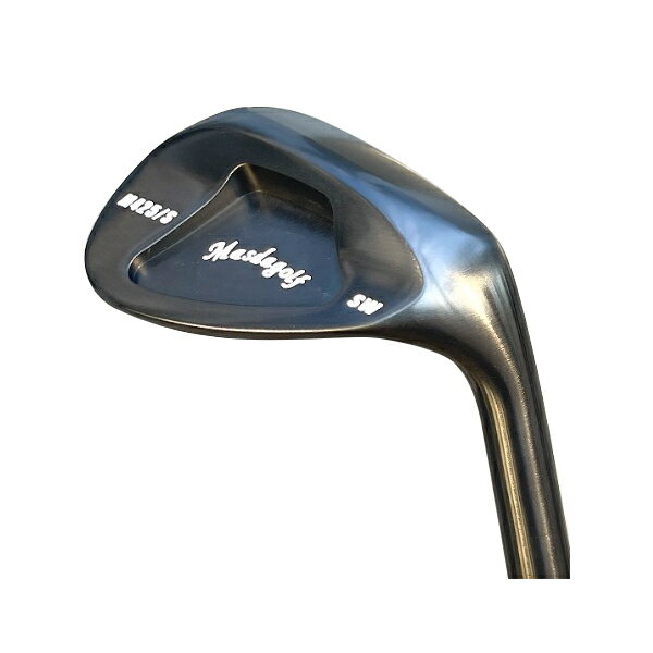 Masda golf M425 ストレート ブラックオキサイド仕上げ 黒染め #SW ロフト角58° ヘッド単品販売 商品詳細脅威のロングセラーとなった『スタジオウェッジ M425』のストレートネック仕様 2013年に発売した『スタジオウェッジ　M425』は、グースネックウェッジの代名詞的存在として、多くのゴルファーにご愛用いただく、ロングセラーになっております。 ツアープロからアベレージゴルファーまで使える『M425』のコンセプトを継承し、ご要望の多かったストレートネック仕様のラインナップを追加いたします。操作性のあるストレートネックを採用したことで、『M425』のやさしさはそのままに、多彩なショットを実現します。 こちらの商品にシャフトは装着されておりません。 ※在庫について 当サイトに掲載されている在庫は店頭在庫と連動しており、 必ずしもリアルタイムの在庫ではありませんので予めご了承くださいませ。 在庫がなかった場合メールにてお知らせいたします。