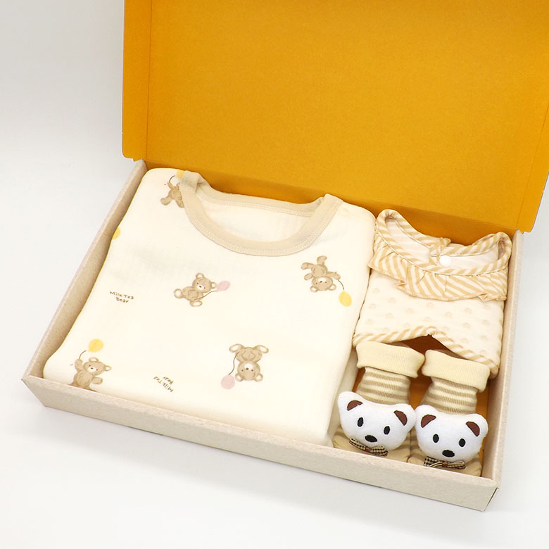 スリーパー くま ベビー服とスタイ＆ベビーソックスセット 箱入り ギフトセット