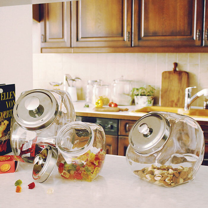 8見せる収納を楽しめるスランテッドタイプ