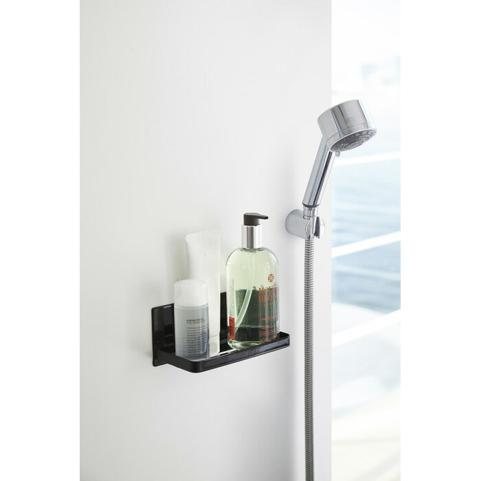 マグネットバスルームラック タワー ブラック 03270 | 風呂 バス タオル ラック 衛生 便利 おしゃれ シンプル マグネット 磁石 山崎実業 YAMAZAKI