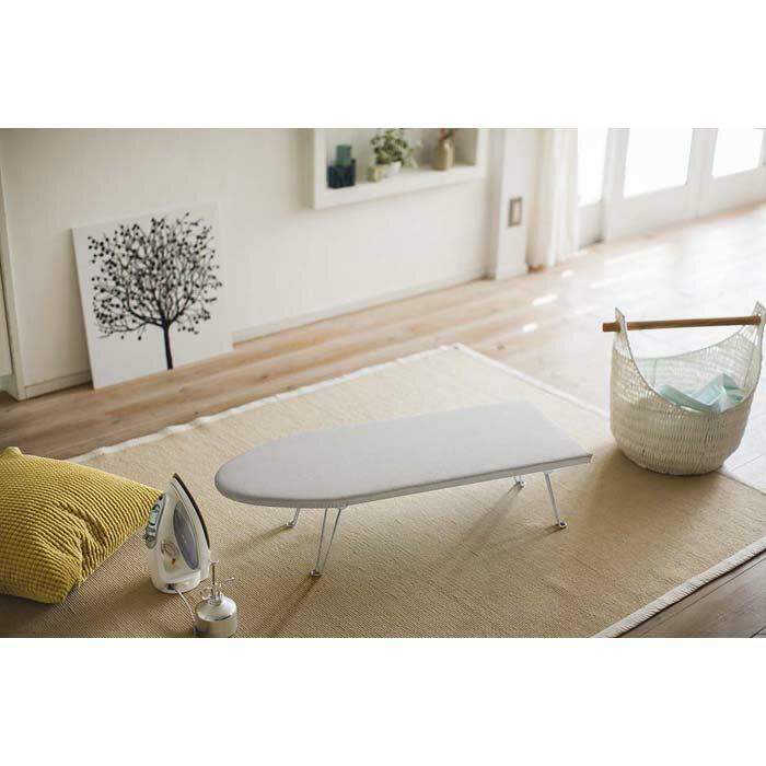 商品詳細 シャツもスラックスもアイロン掛けしやすい細長いかたち。　IRONING BOARD SERIES DEVELOPED WITH TRADITIONAL TECHNOLOGY OVER 70 YEARS ブランド 山崎実業 商品名 日本の匠シリーズ舟型アイロン台 アルミコート SPEC ◆サイズ(約)約75X30X20cm◆重量(約)約2300g◆生産国 中国 ご注意事項 ※商品到着後、万が一不具合があった場合は7日以内に店舗までメールにてご連絡ください。それ以降の連絡に関しましてはご対応できかねる場合がございます。