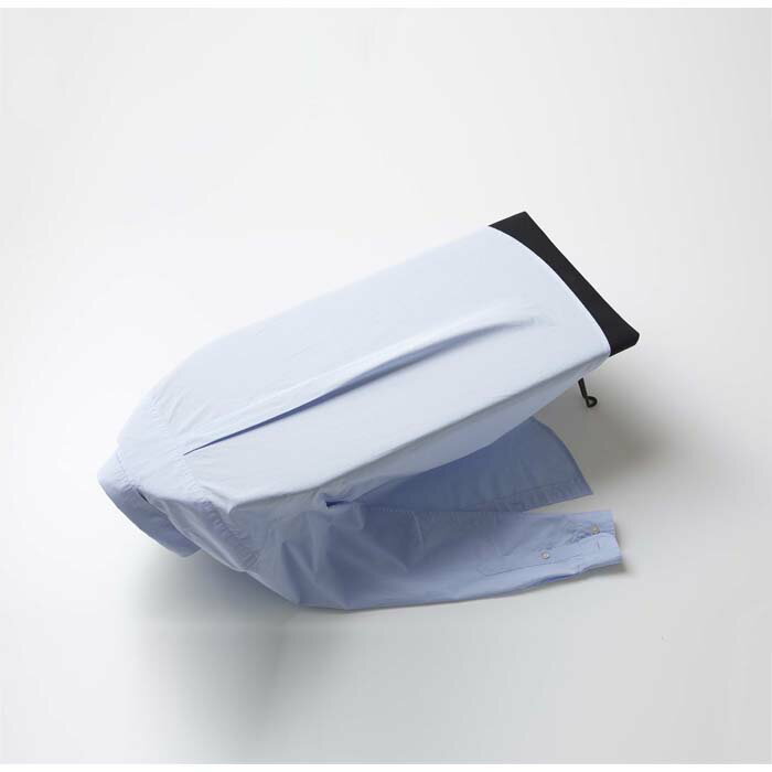 舟型アイロン台　タワー　ブラック 山崎実業 YAMAZAKI 便利 おしゃれ シンプル シワ取り 台 お手入れ iron ship 使いやすい リビング