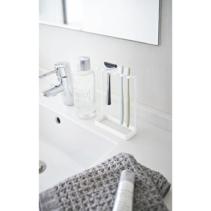 歯ブラシスタンド 5連 タワー ホワイト 04698 | 山崎実業 YAMAZAKI おしゃれ スタイリッシュ かわいい 便利 シンプル