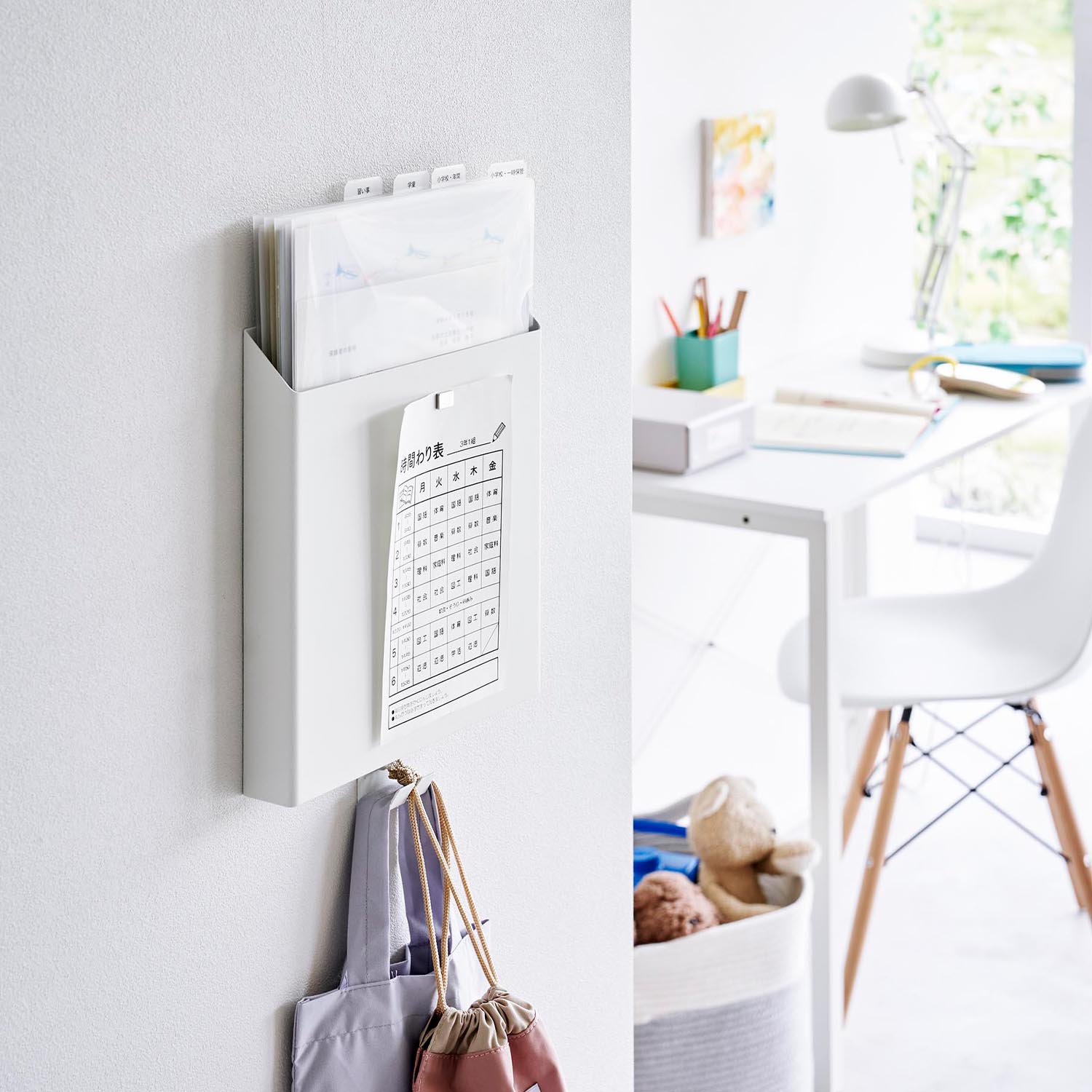 【送料無料】石こうボード壁対応プリント収納ホルダー タワー TOWER 山崎実業 ホワイト ブラック 浮か..