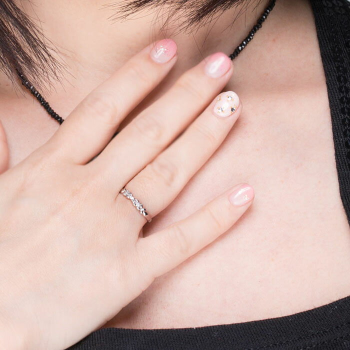 楽天市場】きらめくダイヤモンド エレガントリング K18WG ダイヤモンド