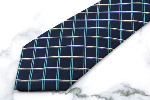 シンプルフレーズクラバット SIMPLE PHRASE CRAVAT チェック柄 ネイビー シルク ブランド ネクタイ 送料無料 【中古】【美品】 シンプルフレーズクラバット SIMPLE PHRASE CRAVAT チェック柄 ネイビー シルク ブランド ネクタイ 送料無料 【中古】【美品】