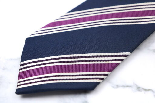 シンプルフレーズクラバット SIMPLE PHRASE CRAVAT シルク ポリエステル ストライプ柄 ネイビー シルク ブランド ネクタイ 送料無料 【中古】【美品】 シンプルフレーズクラバット SIMPLE PHRASE CRAVAT シルク ポリエステル ストライプ柄 ネイビー シルク ブランド ネクタイ 送料無料 【中古】【美品】