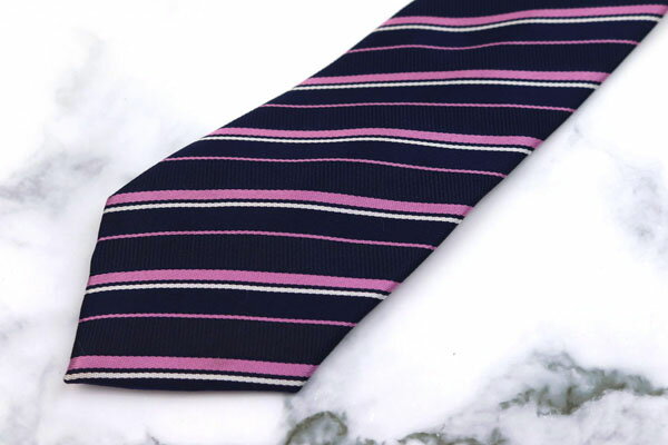 シンプルフレーズクラバット SIMPLE PHRASE CRAVAT ストライプ柄 ネイビー ポリエステル ブランド ネクタイ 送料無料 【中古】【美品】