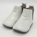 エミュー スリッポン 未使用 B11906 RUBY METALLIC シューズ 靴 ベビー 女の子用 0-6M/10サイズ シルバー EMU Australia 【中古】
