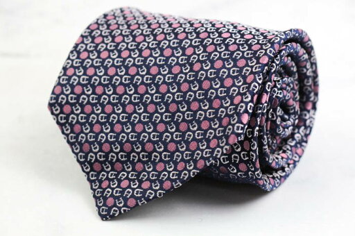 アイグナー ブランド ネクタイ ロゴ 総柄 ドット 小紋柄 シルク イタリア製 PO メンズ ネイビー AIGNER 【中古】 アイグナー ブランド ネクタイ ロゴ 総柄 ドット 小紋柄 シルク イタリア製 PO メンズ ネイビー AIGNER 【中古】