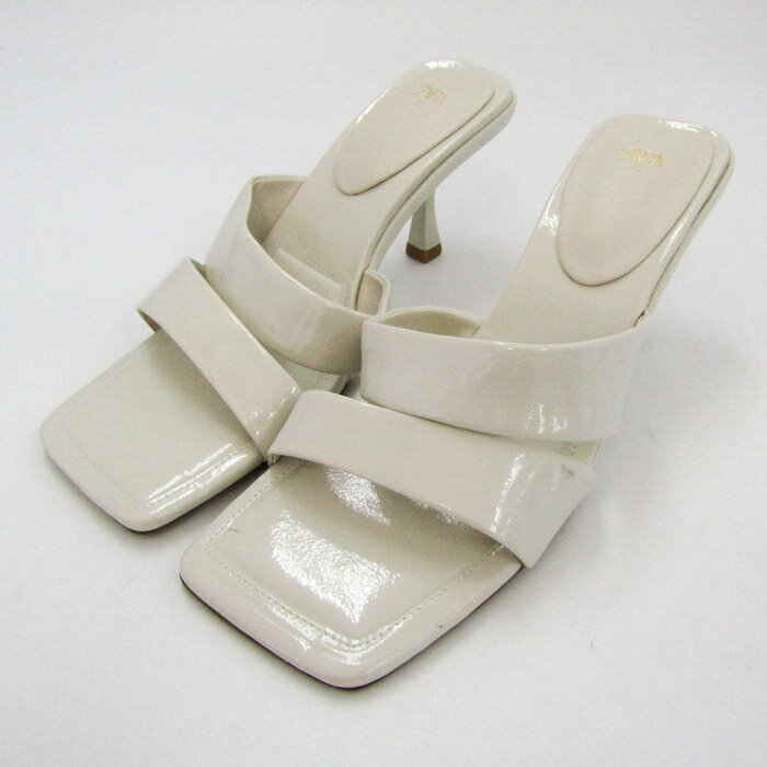 ザラ サンダル エナメ