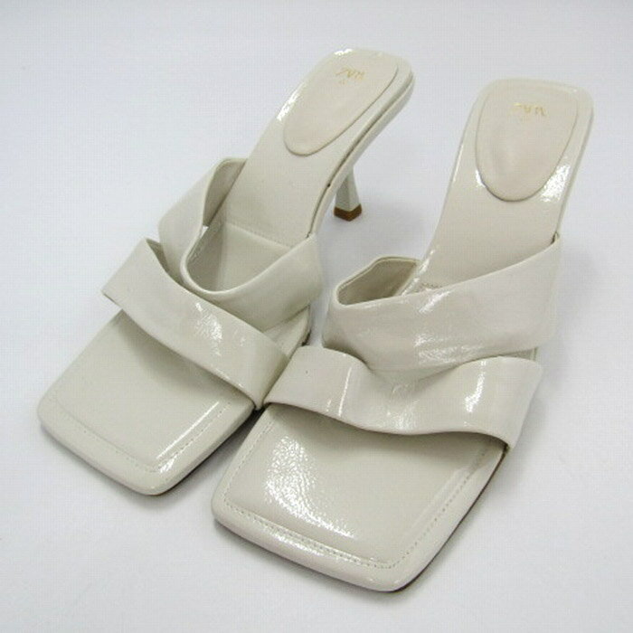 ザラ サンダル スクエ