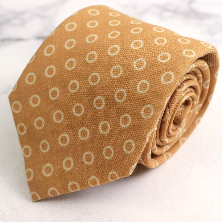 【状態追記】 --- 【付属品】 なし / 商品サイズ (こちらのサイズ表記は平置き採寸のサイズです。) 表記サイズネクタイ全長大剣幅小剣幅 ---約-cm約8.5cm約-cm サイズガイドはこちら /商品詳細 ブランド名 SUIT SELECTスーツセレクト 特徴 厳選された逸品です 素材 素材タグを撮影しておりますので、ご確認下さいませ。 色 ベージュ 性別タイプ メンズ 生産国 --- 商品番号 ss92131 類似商品