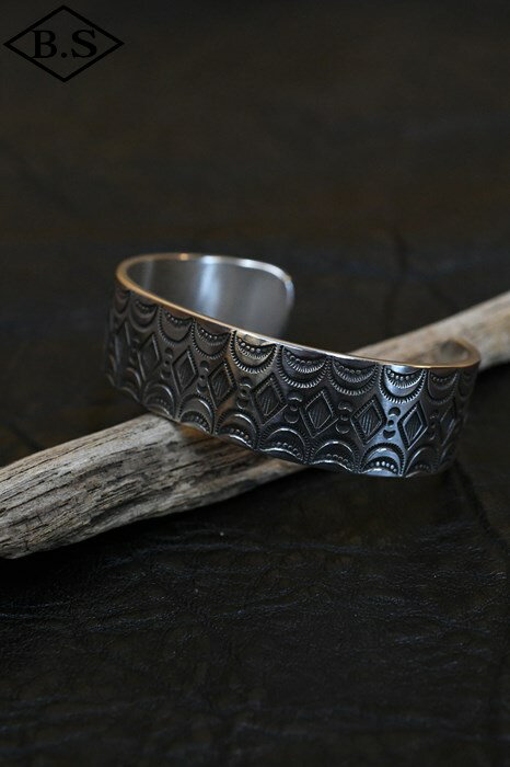 インディアンジュエリー INDIAN JEWELRY 小物 バングル ナバホ族 CALVIN MARTINEZ カルビンマルティネス
