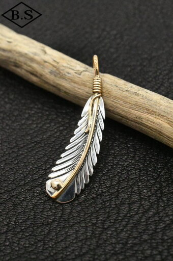 インディアンジュエリー INDIAN JEWELRY 小物 ペンダントトップ F19-297 ナバホ族 Tanya Mace ターニャメイス イーグルフェザー ナロースタンプ サン インディアンジュエリー INDIAN JEWELRY 小物 ペンダントトップ F19-297 ナバホ族 Tanya Mace ターニャメイス イーグルフェザー ナロースタンプ サン