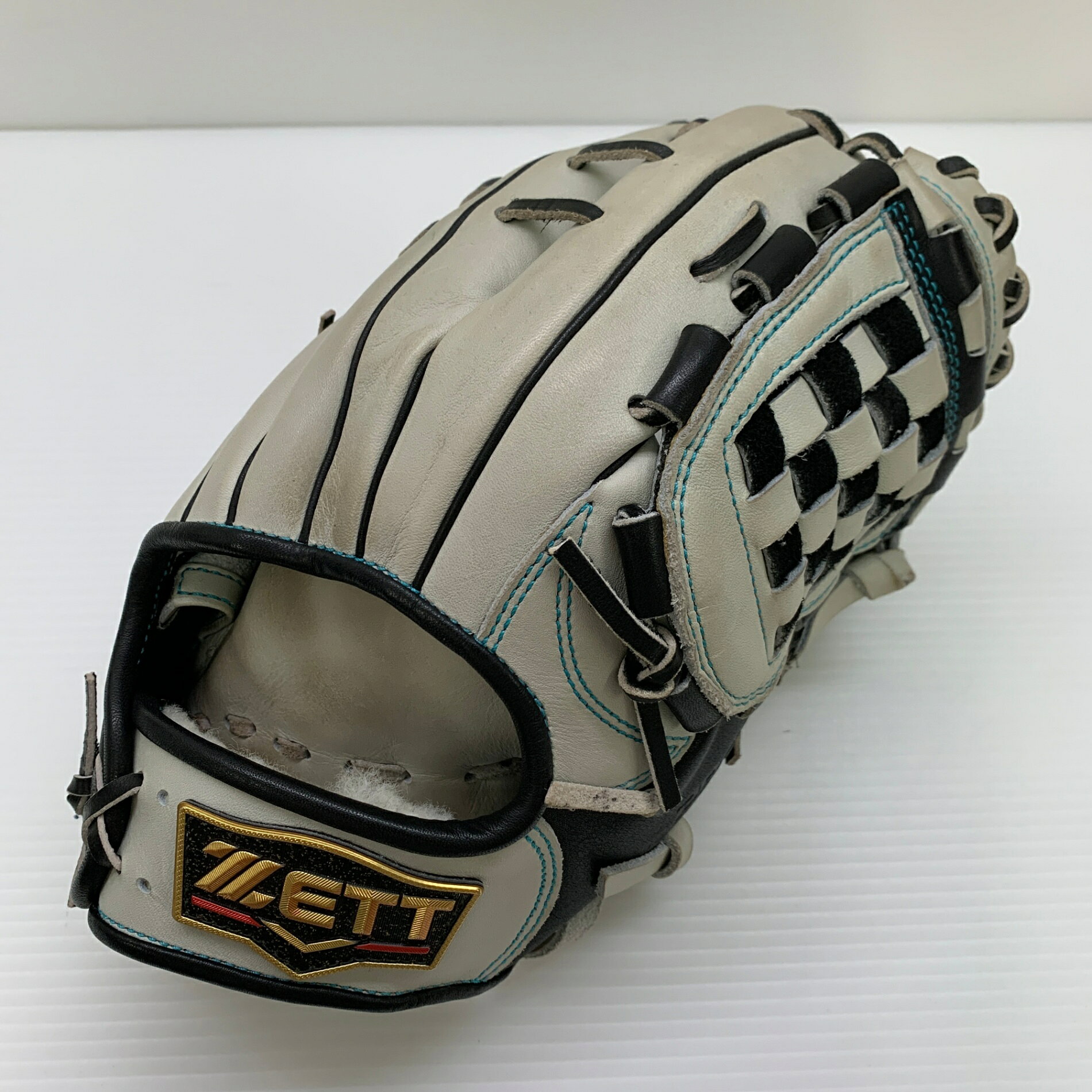 ゼット ZETT プロステイタス PROSTATUS BRGB30561L 軟式 大人 一般 内野手用 グローブ グラブ 右投げ 中古品 グローブ袋付き 野球 8960