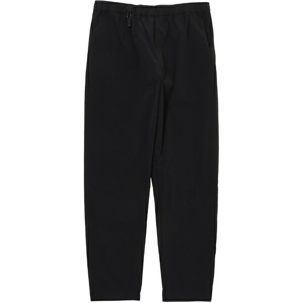 商品情報 ≪AXESQUIN / Sunproof Trek Pant≫ 全方向ストレッチのダブルフェイス素材を採用したソフトシェルパンツです。 肌の表皮に悪影響を与える紫外線をカットし、肌内部の皮下組織に悪影響を与える近赤外線をカットすることで、シミ、そばかす、シワ、たるみ、日焼けといった肌の老化を軽減するという優れた機能の他に、直射日光にさらされる高山域の登山において疲労軽減・体力温存の効果もあります。 仕様 / スペック 【仕様】 通気度：2.3 cm3 /cm2 /s 素材：ダブルフェイスストレッチファブリック90dn×90dn 組成：ナイロン88%、ポリウレタン12% サイズ：S-XL 重量：275g 原産国：中国 【寸法】 S：ウェスト72-92 わたり36 股下72 M：ウェスト76-96わたり37 股下74 L：ウェスト80-100わたり38 股下76 XL：ウェスト84-106 わたり39.5 股下78 【製品の特徴】 ・ UPF50+ ・ 近赤外線遮蔽率70%以上 ・ ウェストストレッチ＋ドローコード＋コードロック ・ バックパックのヒップベルトに干渉しないフロントポケット＋メッシュ ・ 右フロントポケットに内ポケット ・ ヒップポケット＋YKKジッパー＋メッシュ ・ 膝立体裁断 ・ ストレッチを生かすすっきりしたデザイン 【最適な使い方とシーズン】 不安定な天候が続く春先から使用できるほか、夏のアルプスや北海道の山の縦走にも安心して使えます。 インナーにタイツをレイヤードすることで気温の低い時期にも対応できます。 【素材の特長】 肌に悪影響を及ぼす紫外線と近赤外線を吸収カットすることで肌への負担を軽減します。 UVカット・近赤外線カットの日焼け止めクリームは高価な消耗品ですが、この素材に備わっている機能は繰り返し使用しても衰えないので経済的です。 通気性、透湿性、速乾性、防風性、撥水性、ストレッチ性のバランスのとれたダブルフェイスのソフトシェルは登山やハイキングにまさにちょうどよく、汗を放出して肌をドライに保つ通気性とヘビーローテーションにも耐える耐久性を備えています。 ※ブラウザやお使いのモニター環境により、掲載画像と実際の商品の色味が若干異なる場合があります。 商品詳細画像は今シーズン展開外カラーを掲載していることがあります。 掲載の価格・デザイン・仕様について、予告なく変更することがあります。 予めご了承ください。 関連商品アクシーズクイン トレイル トゥ ヒュッテシェル メンズ (01117...アクシーズクイン ロングスリーブ ベンチレーション シャツ メンズ (...アクシーズクイン サンプルーフ トレックパンツ レディース (0120...24,200円21,780円22,000円アクシーズクイン ウール トレック ジャージ パンツ メンズ (012...アクシーズクイン オッズ フーディ メンズ (11133) ／ ウィン...【特価・返品交換不可】アクシーズクイン シャワープルーフ ジャケット ...26,400円24,200円23,760円アクシーズクイン トレイル トゥ ヒュッテシェル レディース (011...アクシーズクイン AQ グラフィック ティー カモシカ メンズ (01...アクシーズクイン サンプルーフ ロングスリーブティー サニーデイハイカ...24,200円6,600円13,750円アクシーズクイン AQ グラフィックティー カップ麺 メンズ (011...アクシーズクイン ロングスリーブ ベンチレーション シャツ レディース...アクシーズクイン ヒュッテ ワイドパンツ レディース (012071)...6,600円21,780円20,900円