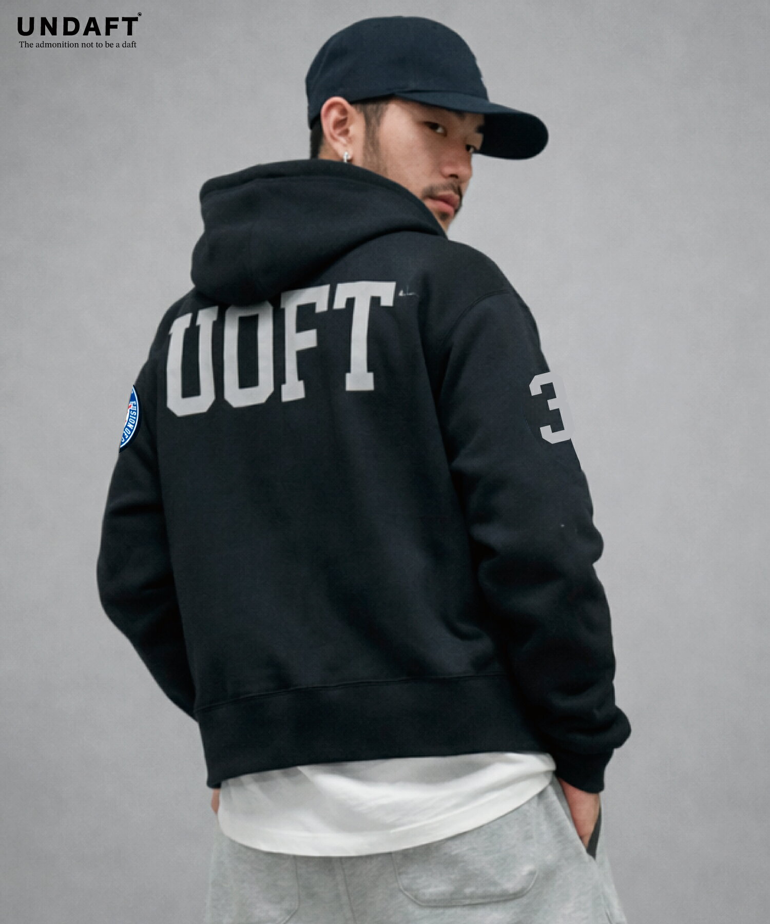 Rakuten - ジップパーカー スウェット メンズ ダンス スウェット おしゃれ ストリート 長袖 コーデ ブランド 運動 厚め 冬 ヘビーウェイト 暖かい あったかい 裏起毛 トレンド 短丈 シンプル ロゴ バックプリント スポーツ ウェア 動きやすい UNDAFT アッシュ /ブラック S/M/L/XL