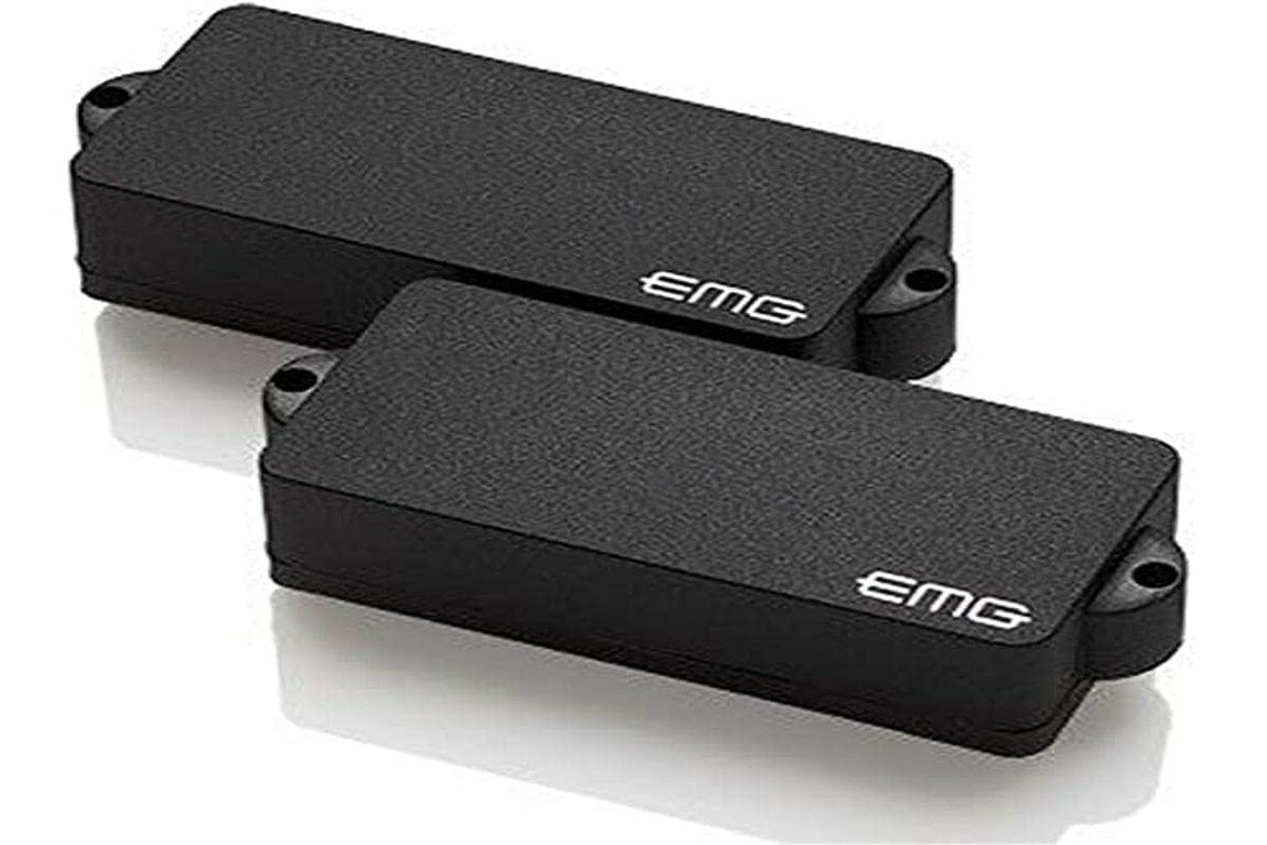 PRODUCT DETAILS EMG P-HZ ベース用 ピックアップ 4弦 Pタイプ パッシブ ブラック【商品仕様】・ ブランド：EMG・ 型番：P-HZ・ 品目：ベース用ピックアップ・ 対応弦数：4弦（最大55.9mmまでの弦幅に対応）・ 形状：Pタイプ・ アクティブ/パッシブ：パッシブ・ マグネット：セラミック・ カラー：ブラック・ 付属品：5芯コネクターケーブル【特徴】・ EMGオリジナルのPタイプ・デザインをベースにしたパッシブ・モデルです。・ セラミックマグネットとショートコイルの組み合わせにより、高域の明瞭さと力強い低域を両立しています。・ スタンダードなPベース用のルーティング（加工形状）に適合する設計です。・ 5芯コネクターを採用しており、多彩な配線・スイッチングの選択肢を提供します。【ご注意】・ 取り付けには加工・配線作業が必要な場合があります。お手持ちの楽器との適合（弦数・サイズ・取付穴位置）をご確認のうえご注文ください。・ アクティブタイプは9V電池が必要です（電池は付属しない場合があります）。 ■ 商品について 海外輸入品（説明書は英語表記の場合あり） ■ ご注意 ・掲載画像は実物に近い色味になるよう調整しておりますが、ご利用の環境により差異が生じる場合があります。・複数店舗で在庫を共有しているため、ご注文後に在庫切れとなる場合がございます。 ■ 納期について お届けの目安を必ずご確認ください。 海外正規ルート仕入れ品 海外ブランド ▼ 海外正規ブランド店 正規代理店 ▼ 当 店 ※本商品は並行輸入品です 製造元は正規品と同一のブランド・メーカーです。当店では海外正規ルートより仕入れた商品を取り扱っております。流通ルートが異なるのみで、商品自体に違いはございません。 ── 当店の商品について ── 正規品のみ取り扱い 海外正規店・正規代理店から商品を直接仕入れ、国内に輸入して販売しております。 日本未入荷・海外限定モデルも多数 日本未入荷・海外限定モデルも多数取り扱っております。サイズ・カラー違いや海外限定で販売された製品など、日本では手に入りにくいアイテムをお届けいたします。 お求めやすい価格の理由 海外市場での価格差や流通ルートの違いにより、国内販売価格よりお求めやすくなっております。品質はそのままに、よりお手頃な価格でお届けいたします。 安心保証 ご使用前に万が一、製品に不具合がございました場合は、交換または商品代金のご返金にて対応させていただきます。商品到着後5日以内にご連絡ください。 ご注意 海外からの輸入品となります。海外輸送のため、外箱に軽微なスレ等がある場合がございますが、商品本体には影響ございません。 ※在庫状況は仕入先の在庫情報をもとに出来る限り正確に表示しておりますが、取寄せ商品のため、タイミングによりご注文後に欠品・キャンセルとなる場合がございます。 お探しの商品がございましたら、お気軽にご相談ください。